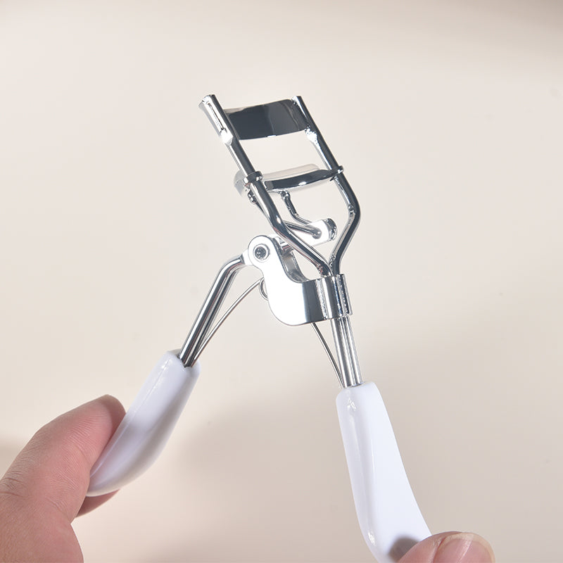 Malian Makeup Eco-Friendly Carbon Steel Eyelash Curler – Custom Colors - Image 2